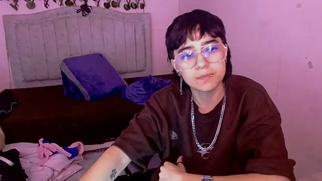 Britney thx online show from December 20, 4:16 am