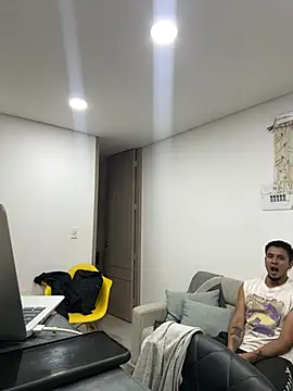 KianxxTeach online show from June 20, 1:20 am