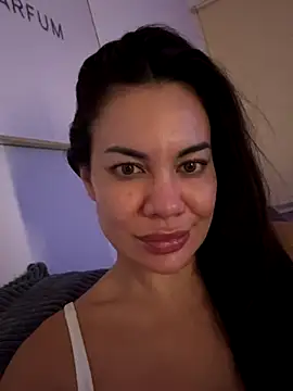 SweetMeiiii online show from October 9, 7:51 pm