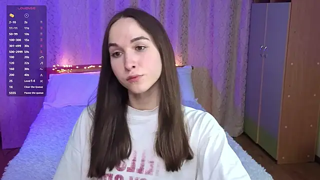 Angeel Kate online show from May 1, 9:29 pm
