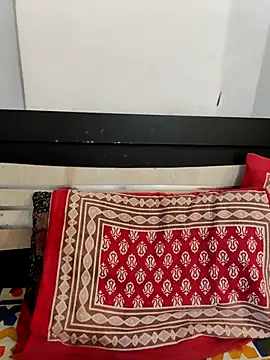 Deepa Sharma143 online show from February 11, 2:15 am