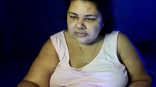 xlatinastar online show from July 1, 5:34 pm