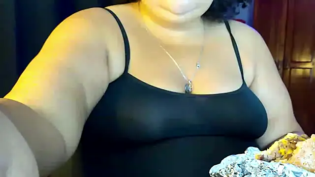 xlatinastar online show from June 13, 10:18 pm