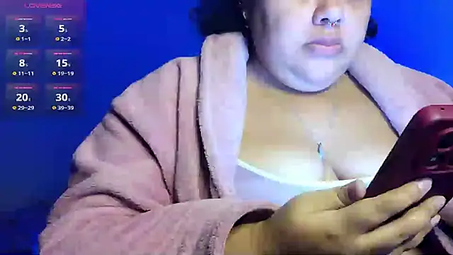xlatinastar online show from June 22, 12:02 pm