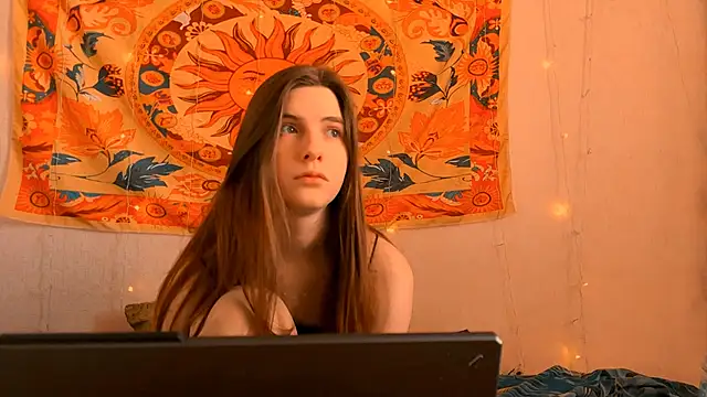 AliceCUNTach online show from March 18, 5:12 am