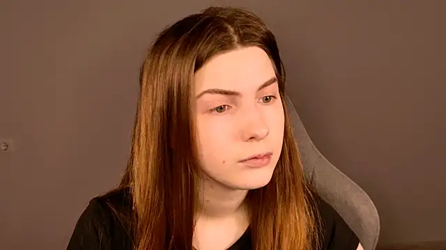 AliceCUNTach online show from November 28, 5:21 am