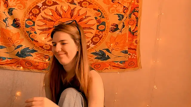 AliceCUNTach online show from May 2, 5:11 am