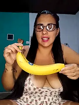 kariciasecreta online show from April 1, 1:39 am