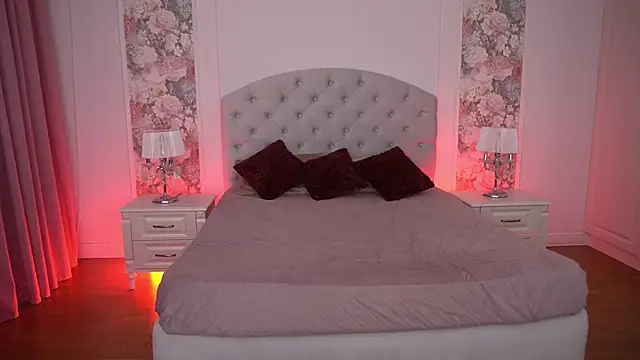 LioraFox online show from July 10, 8:53 pm