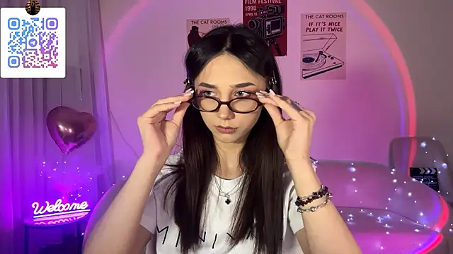 LinaMour online show from May 15, 11:51 pm