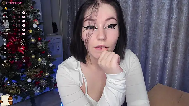 MargarettRose online show from December 16, 3:23 am