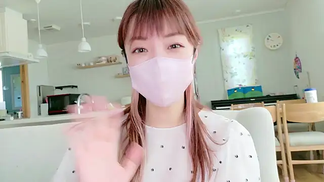 SUZU 1201 online show from August 9, 1:02 am