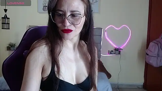  naomi s online show from July 25, 1:40 pm