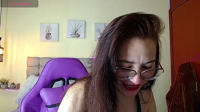  naomi s online show from July 14, 1:27 pm