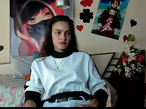 Skylovershot online show from March 11, 5:48 pm