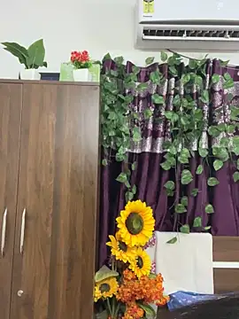 V-Hot-Sweti online show from October 31, 6:01 pm