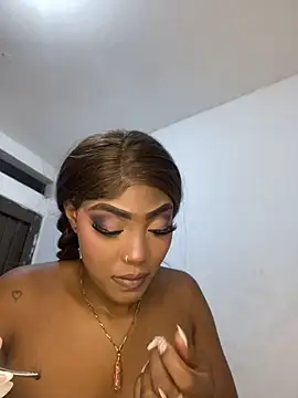 zaracollins01 online show from July 4, 12:28 am