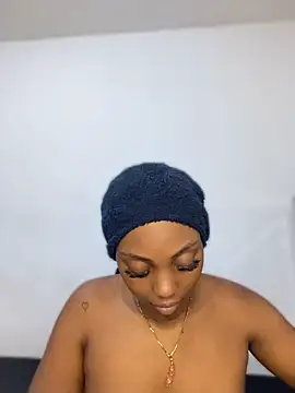 zaracollins01 online show from July 27, 8:39 pm