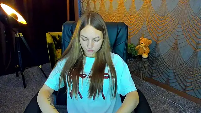 MilaAddams online show from June 23, 5:38 am