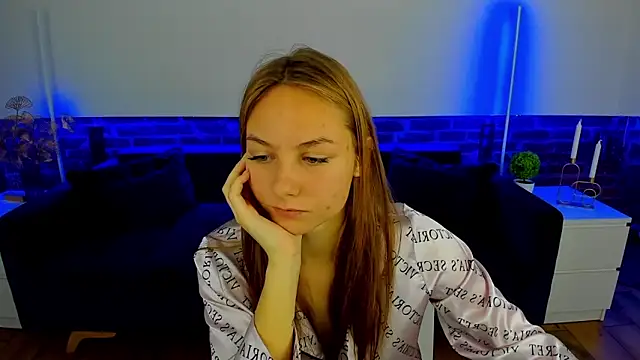 MilaAddams online show from October 30, 6:49 am