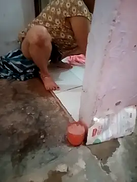 manustripjob online show from April 14, 9:20 am