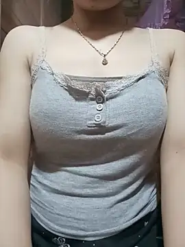 LucyyLy online show from June 17, 7:10 am