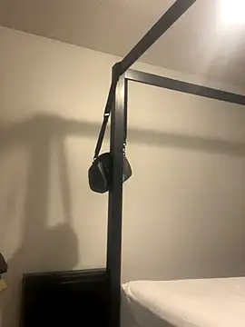 Snapshot of sugarsweetie8000 chatting on September 11, 5:02 pm sugarsweetie8000 online show from September 11, 5:02 pm