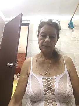 MaryLunne online show from October 21, 6:23 pm