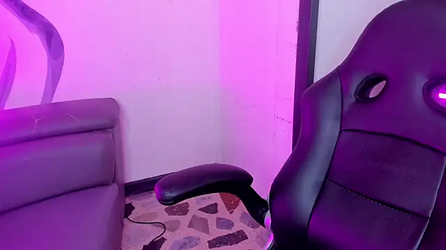 AlliceCopper online show from October 20, 4:32 pm