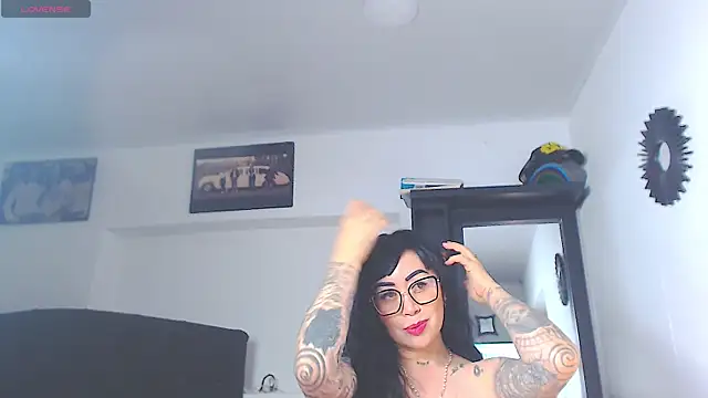 Vicky hotmilf online show from July 10, 11:43 am