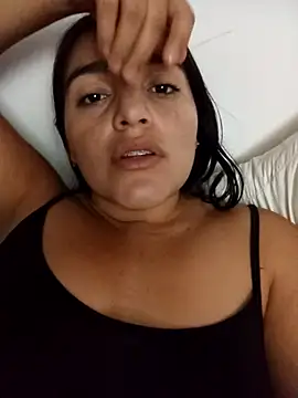 Snapshot of chloe_90 chatting on October 10, 2:16 am chloe 90 online show from October 10, 2:16 am
