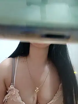 Snapshot of Lolimiu chatting on October 23, 1:00 am Lolimiu online show from October 23, 1:00 am