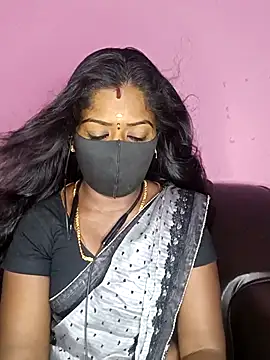 Snapshot of tamilammukuttyy chatting on October 13, 2:25 am tamilammukuttyy online show from October 13, 2:25 am