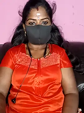 Snapshot of tamilammukuttyy chatting on September 21, 4:27 pm tamilammukuttyy online show from September 21, 4:27 pm