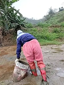 Tin tanny online show from March 10, 2:15 am