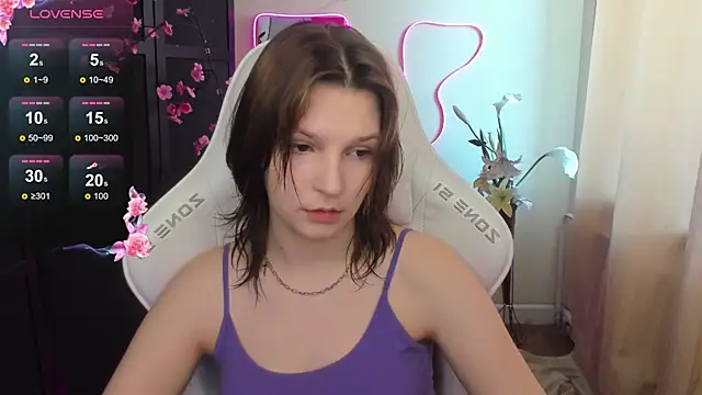 AudreyyKim online show from May 2, 8:50 am