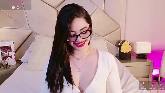 Catalina-Malave online show from June 29, 4:52 am