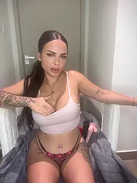 Hotsharwty online show from May 19, 7:32 pm