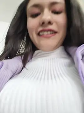 CHARLOTTE  05 online show from December 3, 1:35 pm