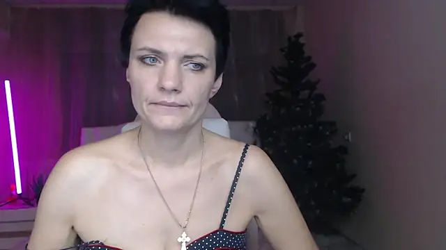 AvaSaturnian online show from November 23, 1:46 pm