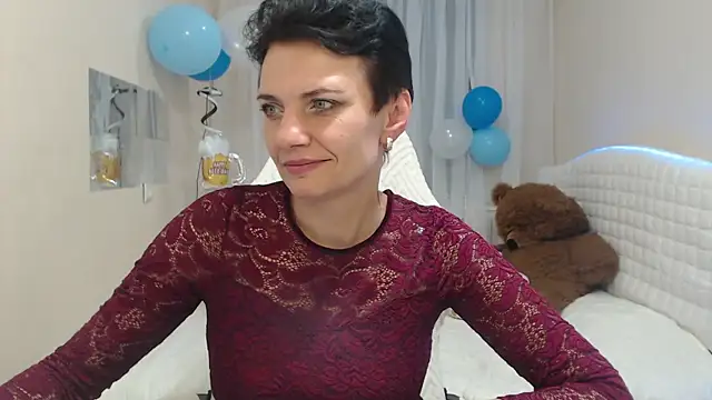 AvaSaturnian online show from September 20, 12:36 pm