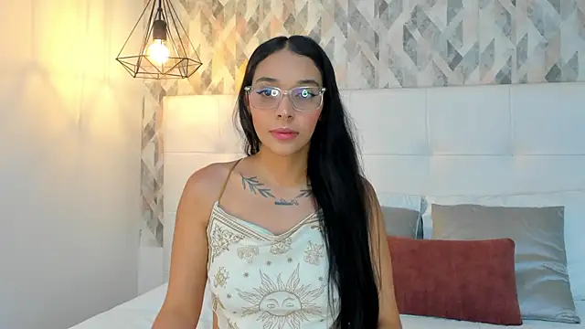 Roseaurora online show from August 4, 11:16 am