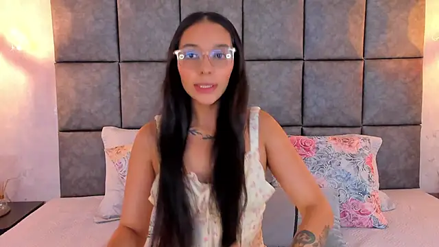 Roseaurora online show from July 4, 11:28 am