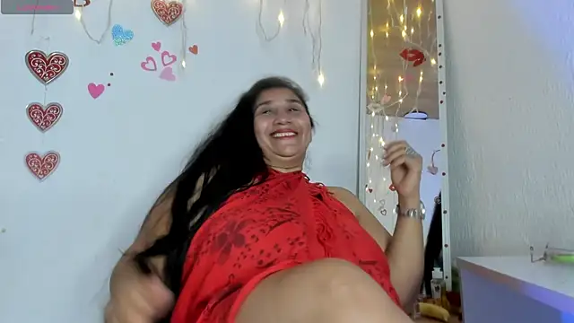 Snapshot of milf_latinn chatting on September 24, 3:22 pm milf latinn online show from September 24, 3:22 pm