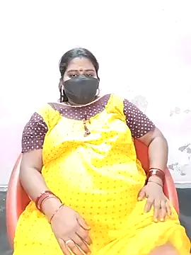 Snapshot of chubby_babitha-telugu chatting on September 28, 6:13 pm chubby babitha-telugu online show from September 28, 6:13 pm