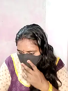Snapshot of chubby_babitha-telugu chatting on October 16, 5:15 pm chubby babitha-telugu online show from October 16, 5:15 pm