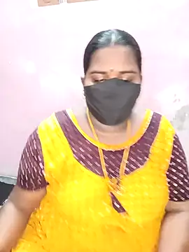 Snapshot of chubby_babitha-telugu chatting on October 2, 6:24 pm chubby babitha-telugu online show from October 2, 6:24 pm