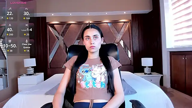 sofiapalacioss online show from February 14, 6:43 pm