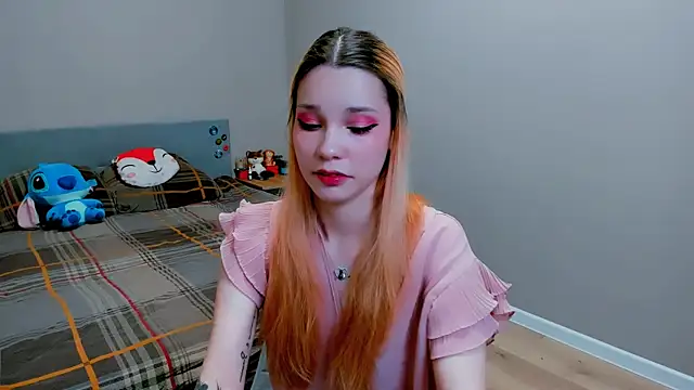 Snapshot of Kitten_Alissa chatting on October 7, 6:45 pm Kitten Alissa online show from October 7, 6:45 pm