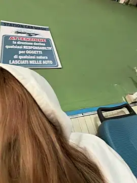 ItalianGirl online show from March 17, 3:27 pm